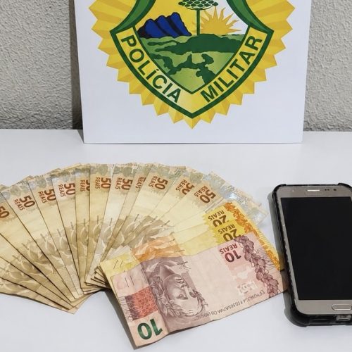 Suspeito de furtar residência é preso pela PM e dinheiro é recuperado na região