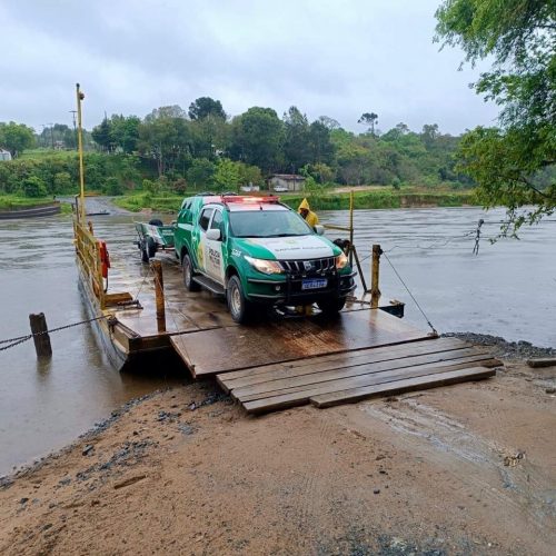 Polícia Ambiental apreende mais de 1 km de redes de pesca&nbsp;na região