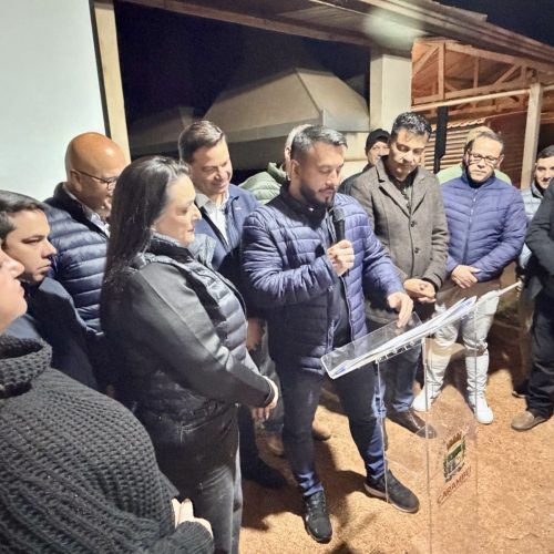 Elisangela libera obras de pavimentação asfáltica no São João em Carambeí
