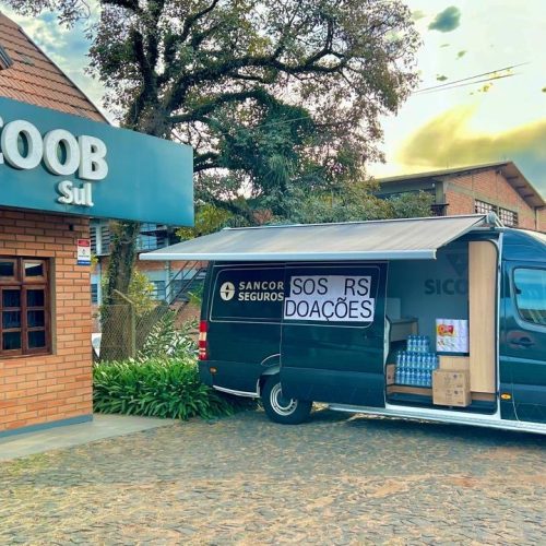 Sicoob de Carambeí recebe doações para o Rio Grande do Sul