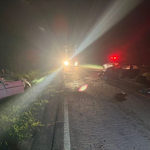 Colisão frontal deixa quatro pessoas feridas&nbsp;na região