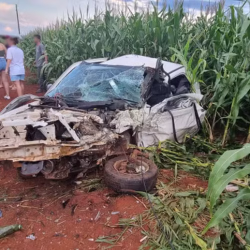 Carro dirigido por motorista bêbado bate em outro veículo e mata jovem de 27 anos no Paraná