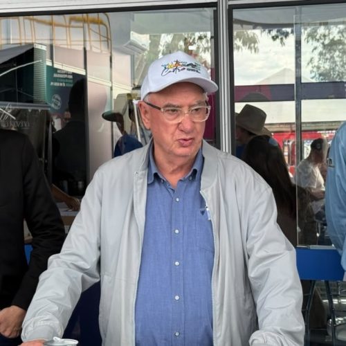 Castro formaliza convênio que lança Rota do Leite, primeiro projeto turístico regional do Vale do Leite