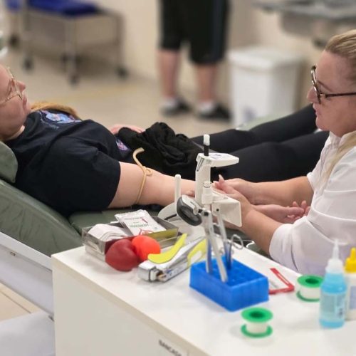 Estoques de sangue O- e O+ chegam a níveis críticos e Hemepar solicita doações