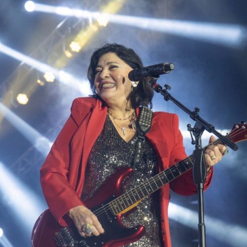 Roberta Miranda e Raça Negra transformam Pontal do Paraná em palco de grandes emoções