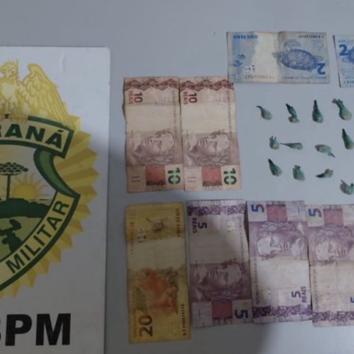 Polícia Militar apreende adolescente com drogas próximo à rodoviária de Carambeí