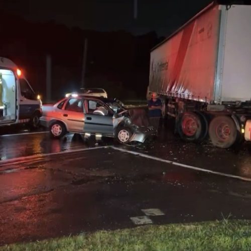 Idosa morre em grave acidente na PR-151 em Carambeí