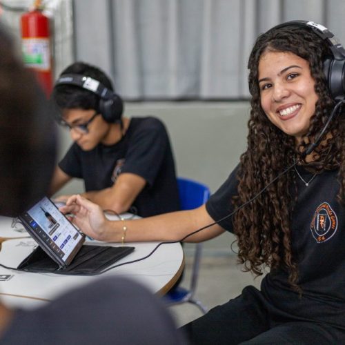 Rede estadual alcança marca de 1 milhão de livros lidos na plataforma Leia Paraná