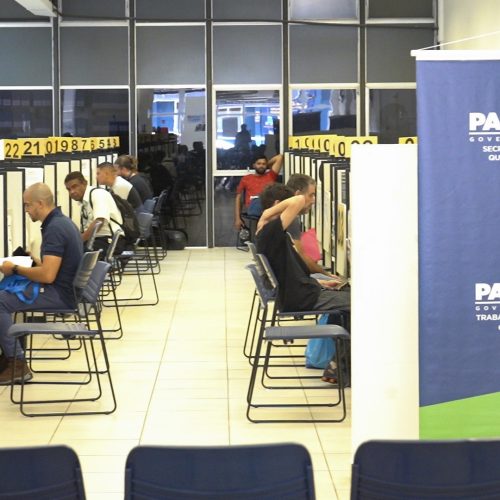 Paraná tem 27 mil vagas de emprego abertas em todas as regiões