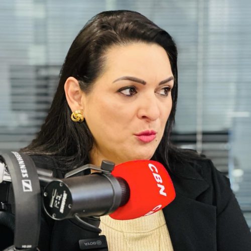 Elisangela Pedroso deixa presidência da AMCG