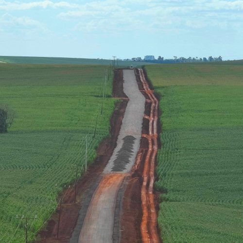 Paraná investe R$ 3,5 bilhões no escoamento da zona rural de mais de 260 cidades