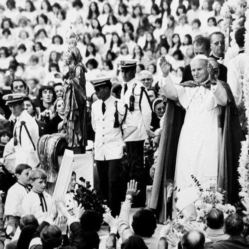 Há 45 anos, Papa João Paulo II arrastava a maior multidão da história do Paraná