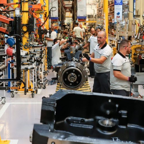 Paraná é o estado que mais ganhou espaço na indústria brasileira em 4 décadas, aponta estudo