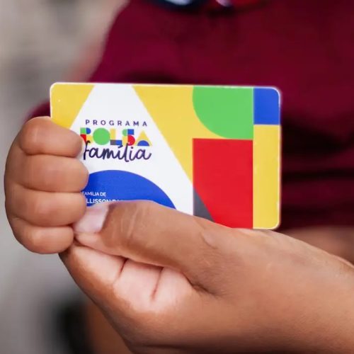 Caixa paga Bolsa Família a beneficiários com NIS de final 4