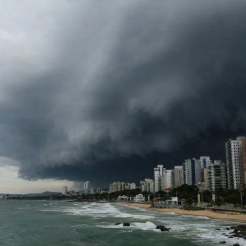 Ciclone avança pelo Sul e traz temporais com ventos de até 100 km/h