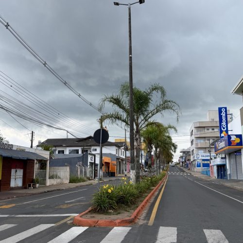 Alerta de tempestade atinge o Paraná no domingo de Carnaval
