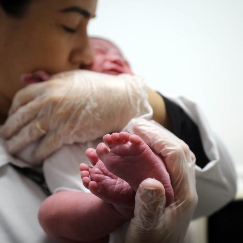 Paraná registra menor taxa de sub-registro de nascimentos do País, aponta IBGE