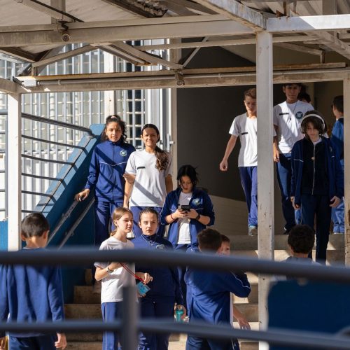 Com nova lei, escolas em tempo integral podem aderir ao modelo cívico-militar