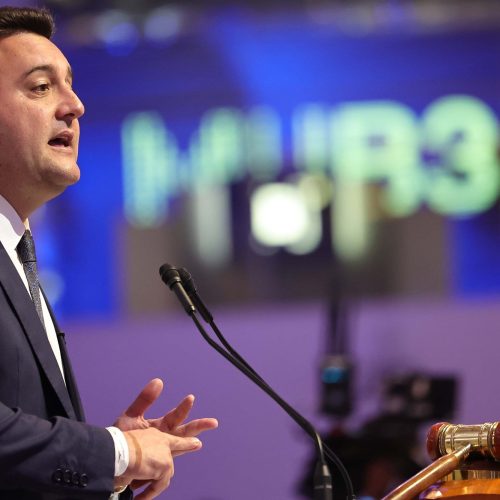 “Fim das concessões garante mais de R$ 60 bilhões em obras e tem sentimento de missão cumprida”, afirma Ratinho Júnior