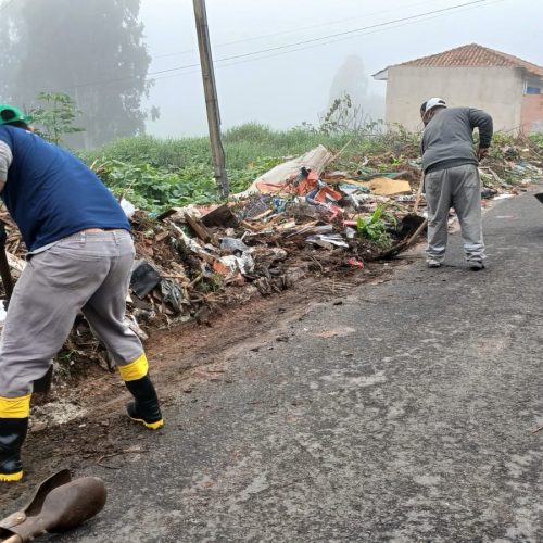 Prefeitura intensifica preparativos para o ‘Tô na Vila’ com força-tarefa de serviços no Jardim Primavera em Castro