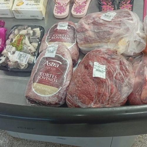 Duas mulheres são presas após tentativa de furto e agressão a policial na região