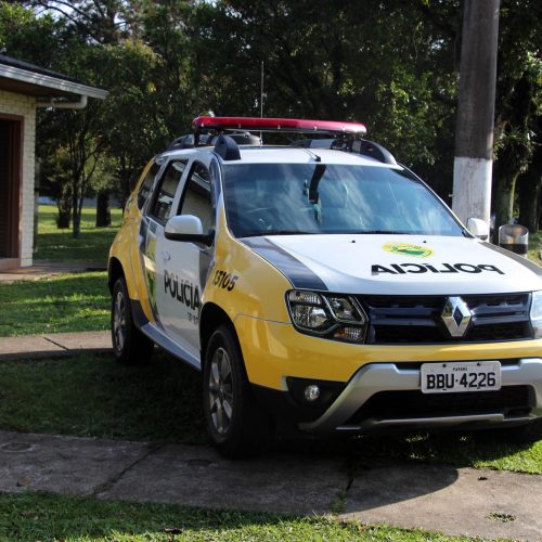 Motociclista embriagado colide com viatura e é detido pela PM