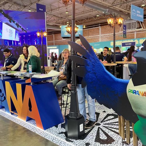 Paraná apresenta atrativos em feira internacional de turismo em Gramado