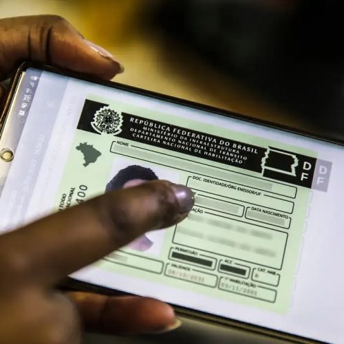 Custo da CNH pode cair até 80% com projeto em estudo nos Transportes