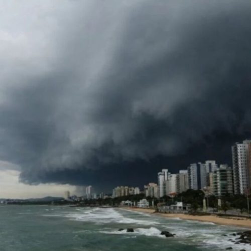 Ciclone extratropical se forma e pode provocar temporais no Sul