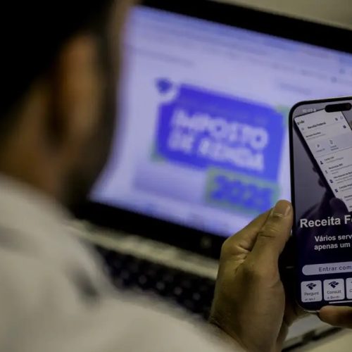 Receita paga nesta quinta terceiro lote de restituição do IR de 2025