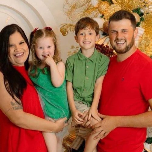 Família morre em acidente entre carro e caminhão no Paraná