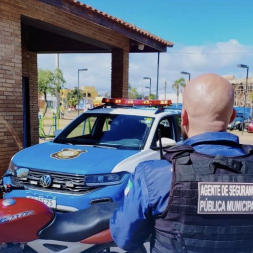 Motocicleta é apreendida durante fiscalização em Carambeí