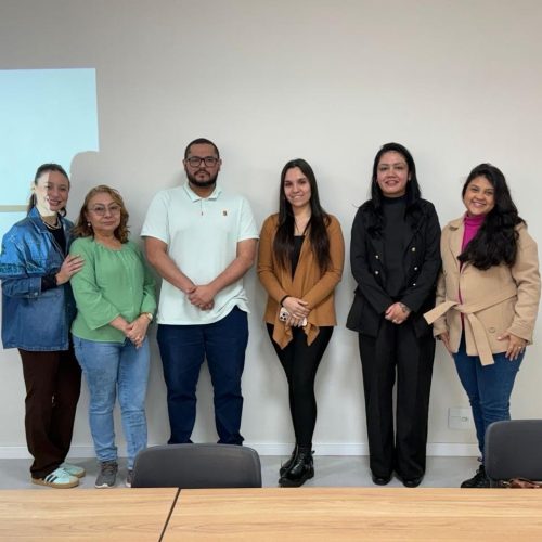Carambeí discute casos clínicos de Saúde Mental
