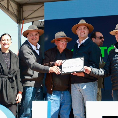 Ratinho Junior anuncia conclusão da pavimentação de Castro ao distrito do Socavão