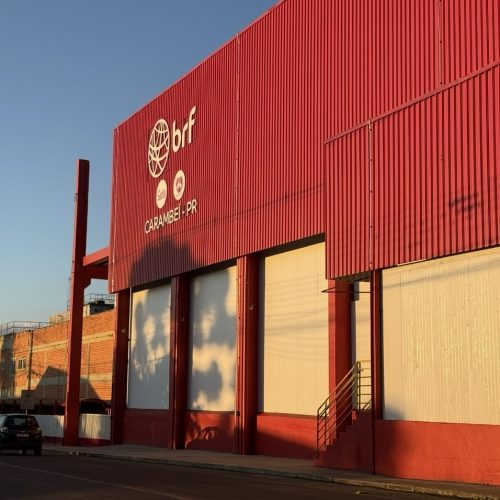 BRF de Carambeí anuncia novas vagas de emprego com benefícios e salários de até R$ 3,5 mil