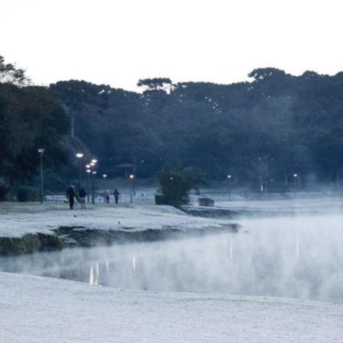 Feriado começa com -0,1°C e frio intenso no Paraná