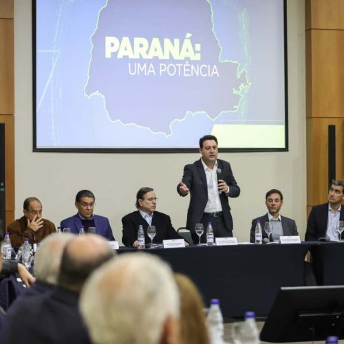 Ratinho Junior apresenta avanços do Paraná a associação de incorpordores imobiliários
