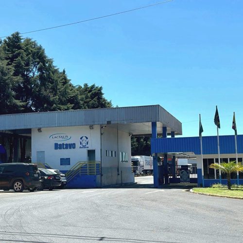 Lactalis abre oportunidade de emprego para ajudante de armazém em Carambeí