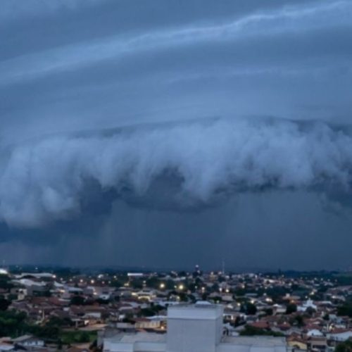 Paraná pode ter tempestades supercelulares durante formação de ciclone