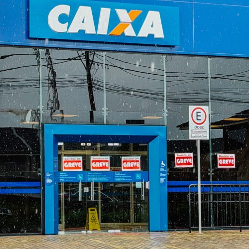 Empregados da Caixa rejeitam proposta da empresa e greve continua
