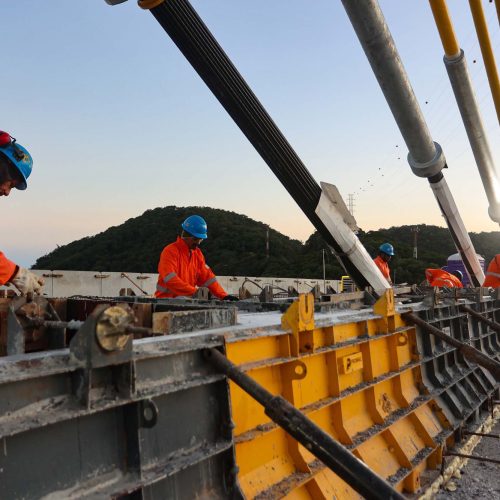 Iluminação, acessos e guarda-corpos: Ponte de Guaratuba entra na reta final de obras