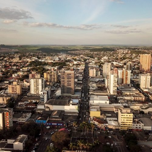 Número de novas empresas cresce 15% em fevereiro no Paraná, aponta Junta Comercial