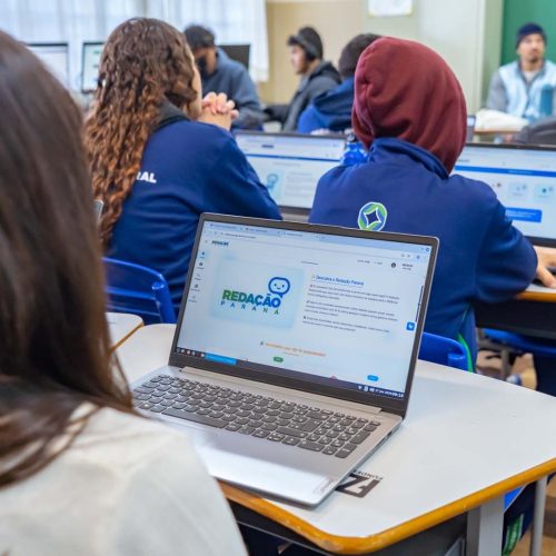Tutor IA vai auxiliar estudantes da rede estadual de educação na elaboração de redações