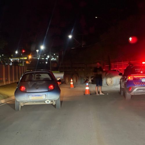 Pane em caminhão interrompe trânsito para veículos maiores na estrada do Catanduvas