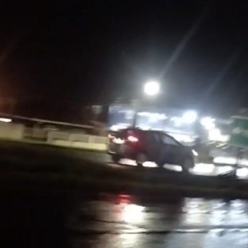 Carro é flagrado trafegando na contramão na PR-151 em Carambeí