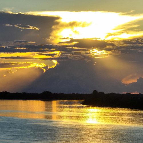 Última semana do verão terá calor e temporais no Paraná; outono começa na sexta