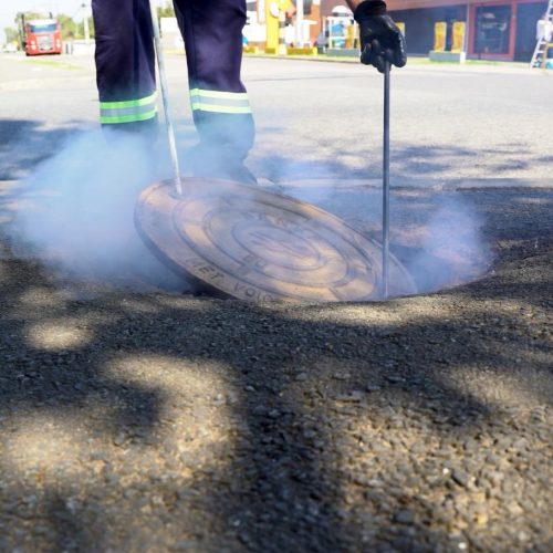 Sanepar realiza testes de fumaça na rede de esgoto em Carambeí