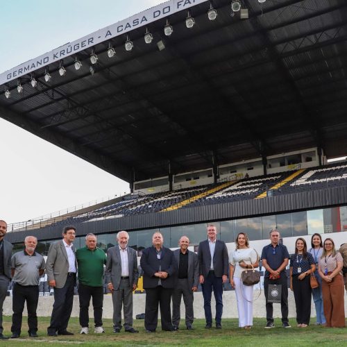 Piana visita o Estádio Germano Krüger, casa do bicampeão paranaense Operário