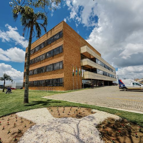 Carambeí regulamenta auxílio-transporte para estudantes e abre período de inscrições