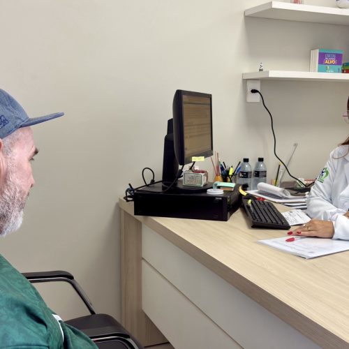 Castro realiza mutirão de triagem com pacientes que aguardam vaga na Fonoaudiologia para qualificar fila de espera